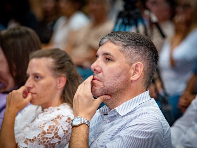 �Sobraron aplausos pero faltaron anuncios importantes�